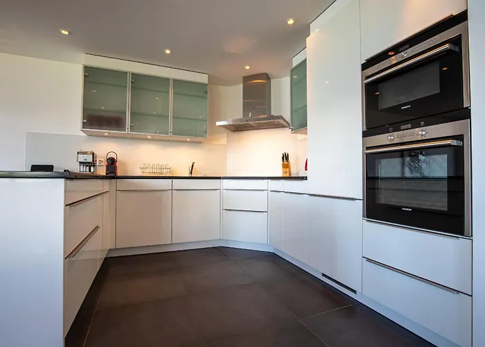 Paradise Sp 011 - Mountain 6 Pers * 베이소나츠